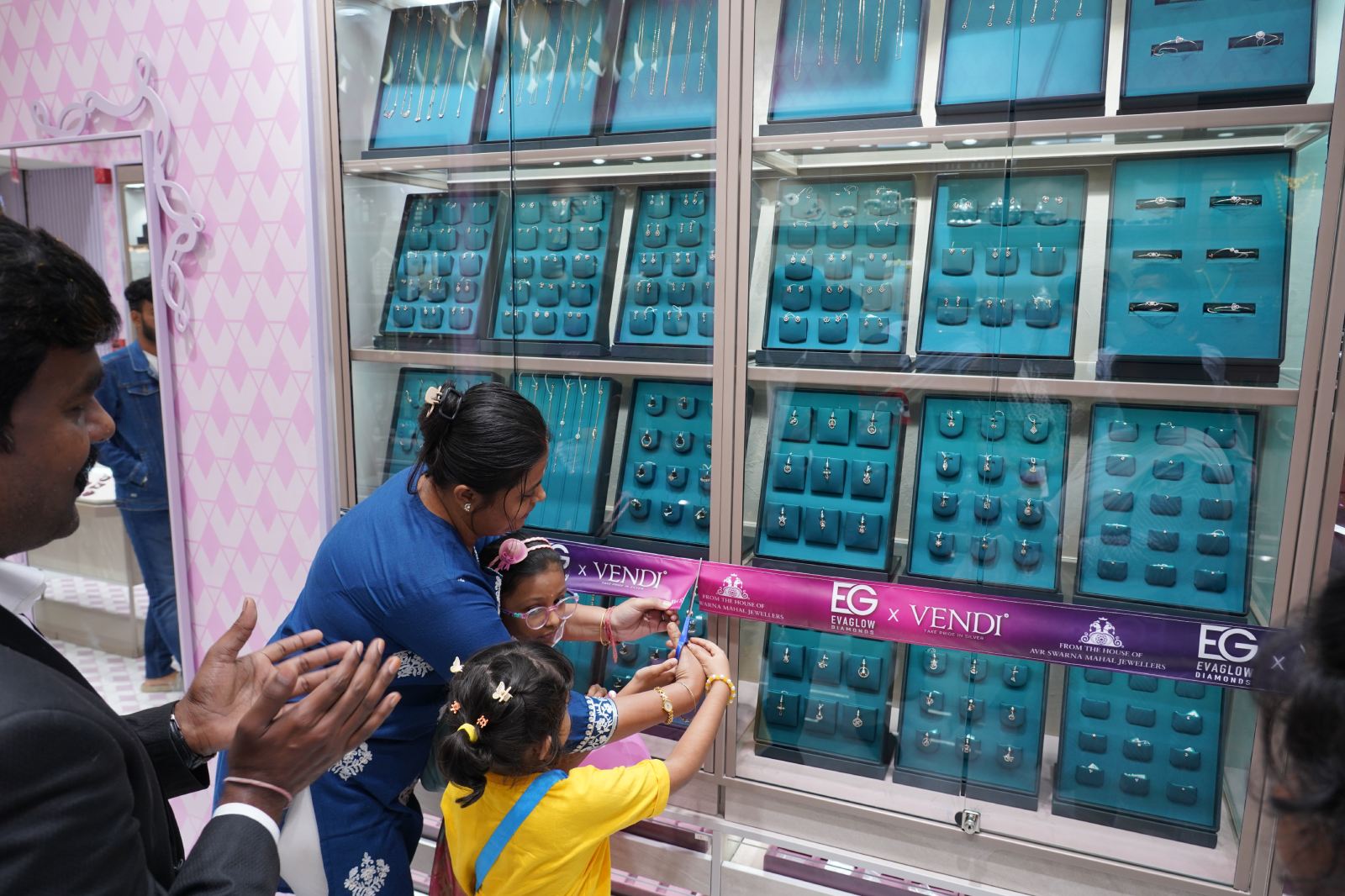 Evaglow Lab Grown Diamonds